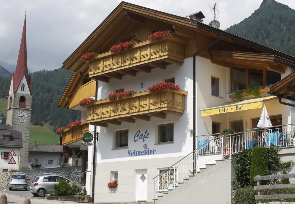 Cafe Schneider Bed & Breakfast Lappago Ngoại thất bức ảnh